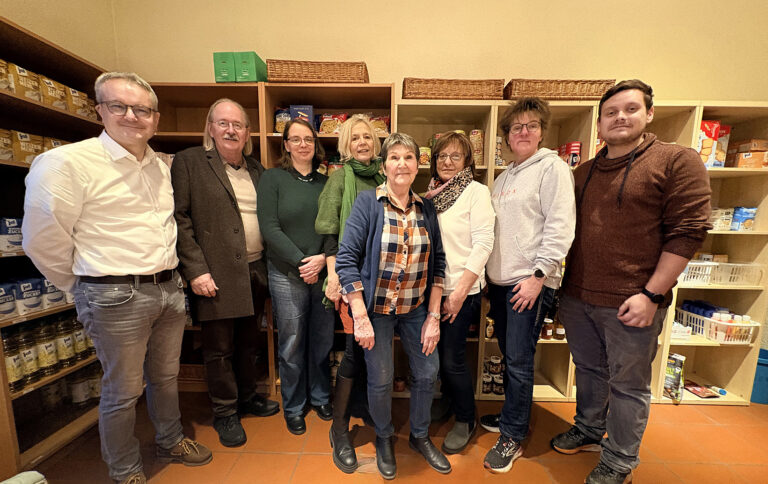 Bruchköbeler Kooperation übergibt 1.320 Euro Spende an die Essensbank Niederissigheim