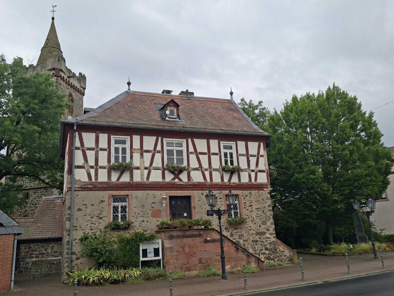 Altes Rathaus Bruchköbel: Endlich eine Lösung in Sicht!
